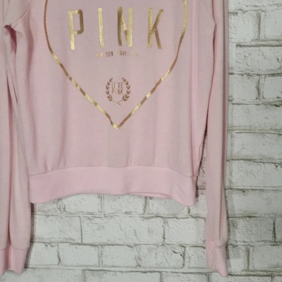 PINK Victoria's Secret Logo Long Sleeve Lightweight Sweatshirt - Picture 5 of 9
